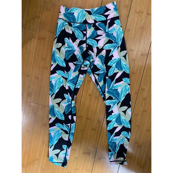 MinkPink Sport Leggings - Picture 1 of 4